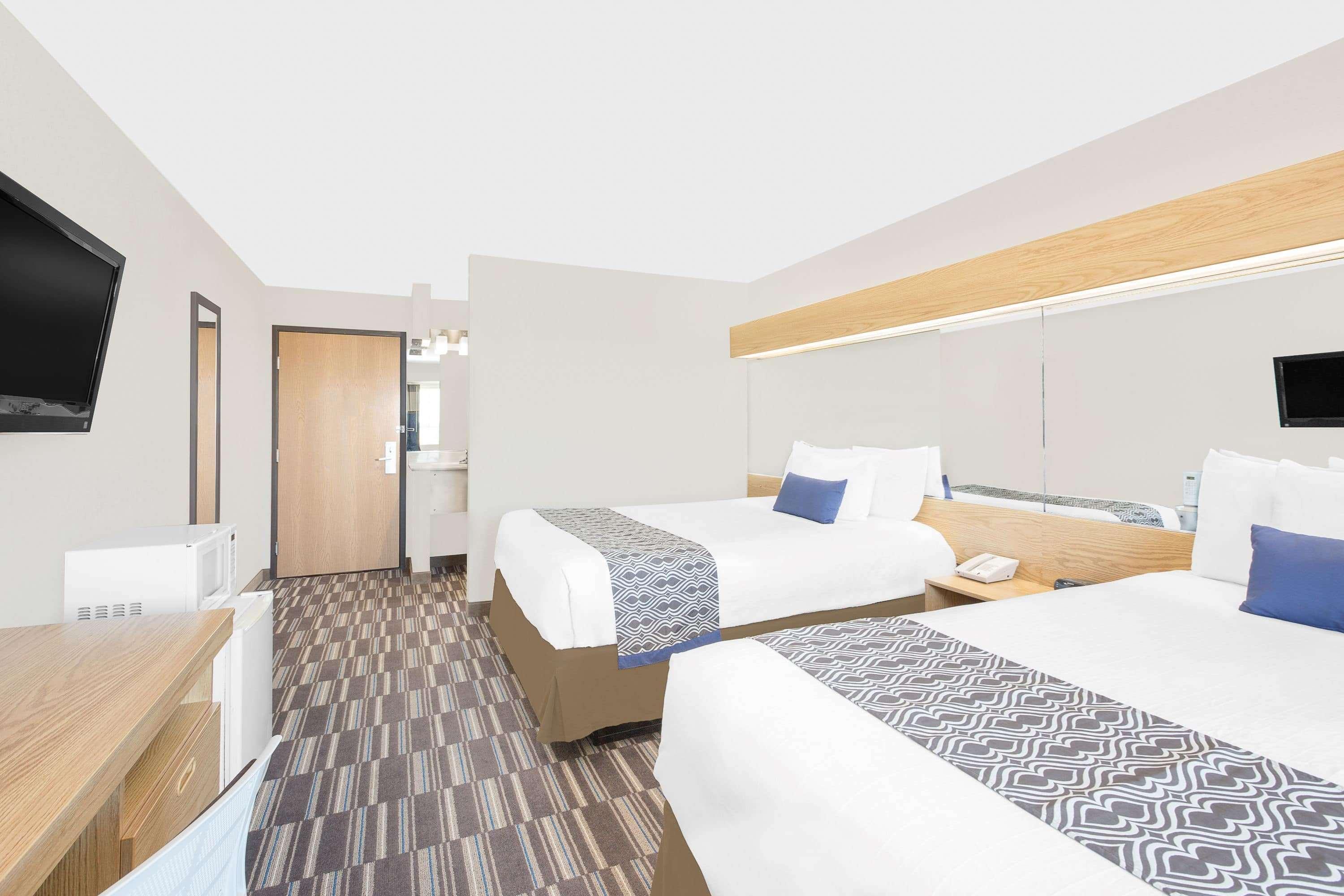 Microtel Inn And Suites - Ames Dış mekan fotoğraf