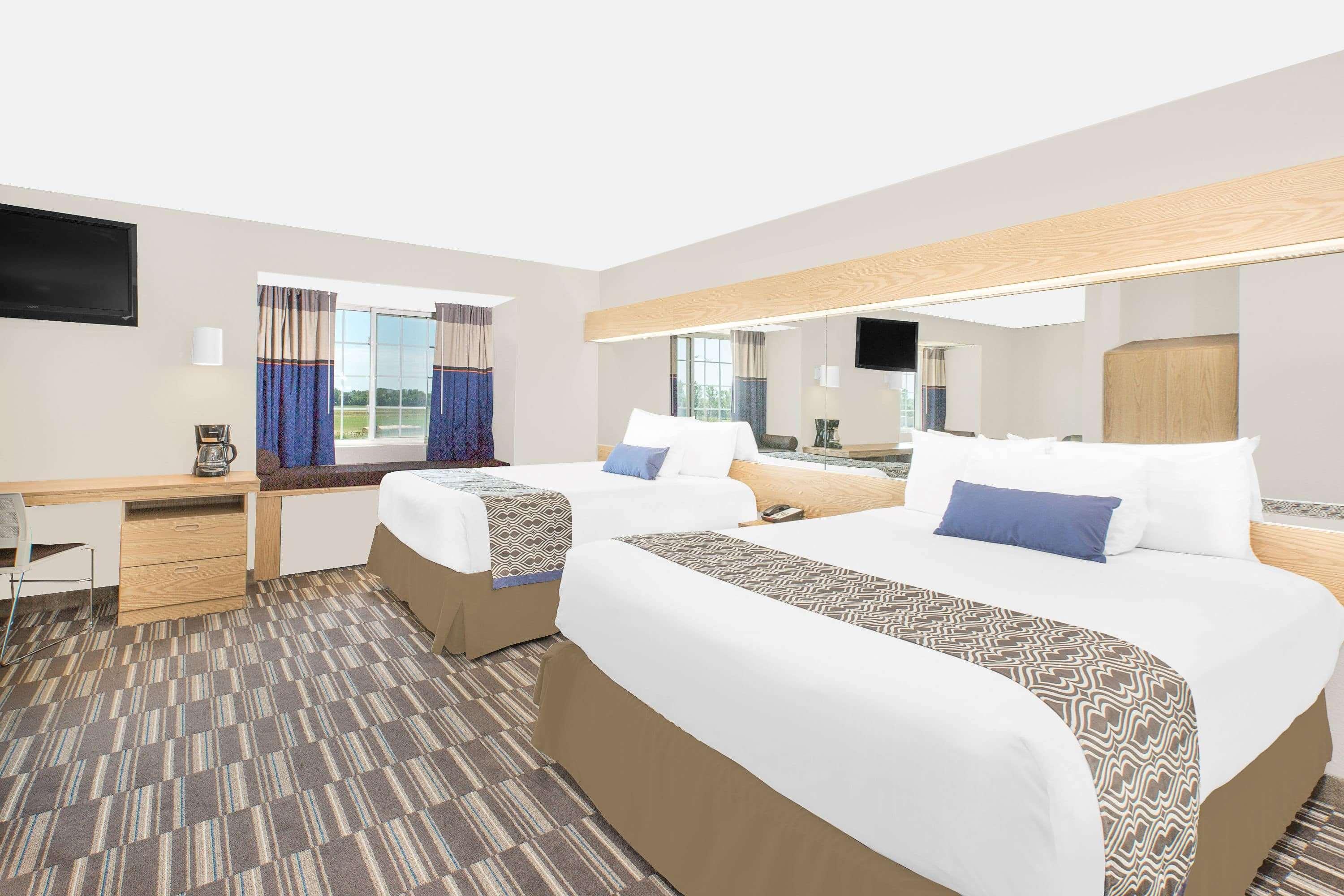 Microtel Inn And Suites - Ames Dış mekan fotoğraf